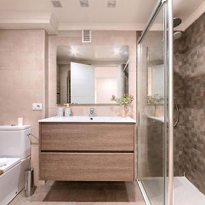 Private Bathroom King Room